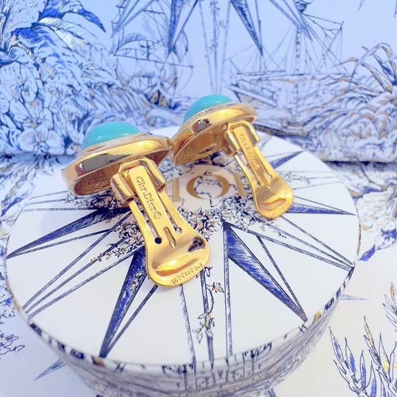 DIOR “Effervescent Peace” Gold Plated Clip On Earrings Jewelry by Christian Dior - Picture 10 of 11